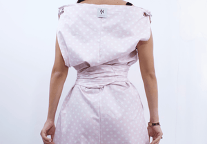 The Art of the "Switch": Why Convertible Fashion is the Future of Your Wardrobe