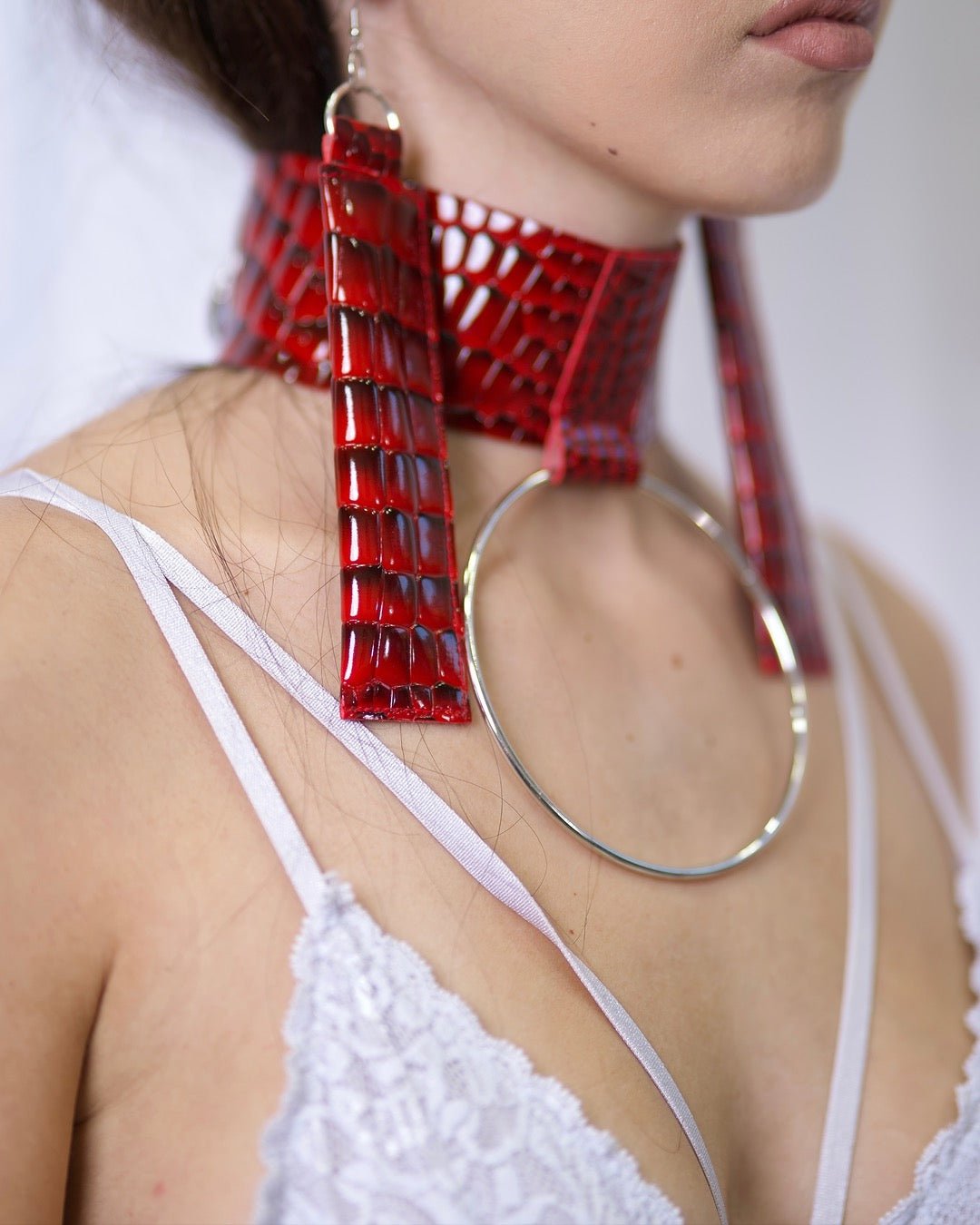 THE TEMPTATION CHOKER & EARRINGS - MVATIS