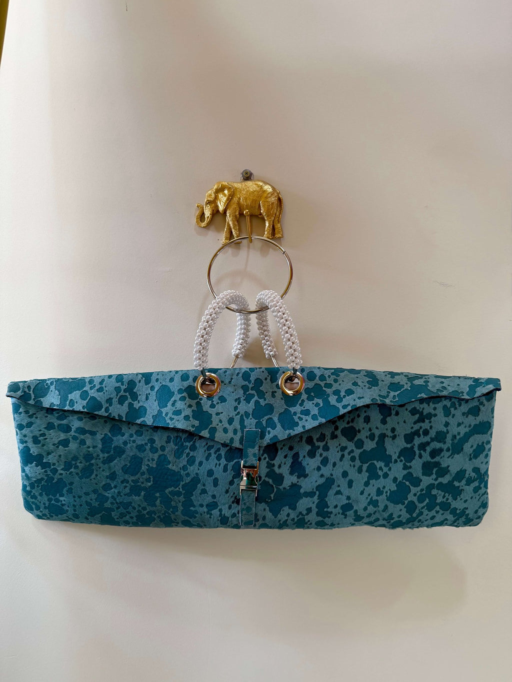 The Muse Envelope Bag in Real Cowhide skin - Sky Blue - MVATIS
