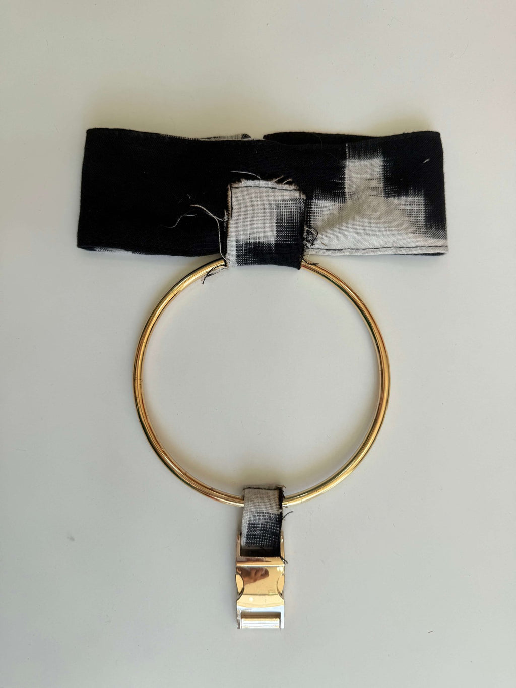Halo & Lock Chocker Necklace in Ikat - MVATIS