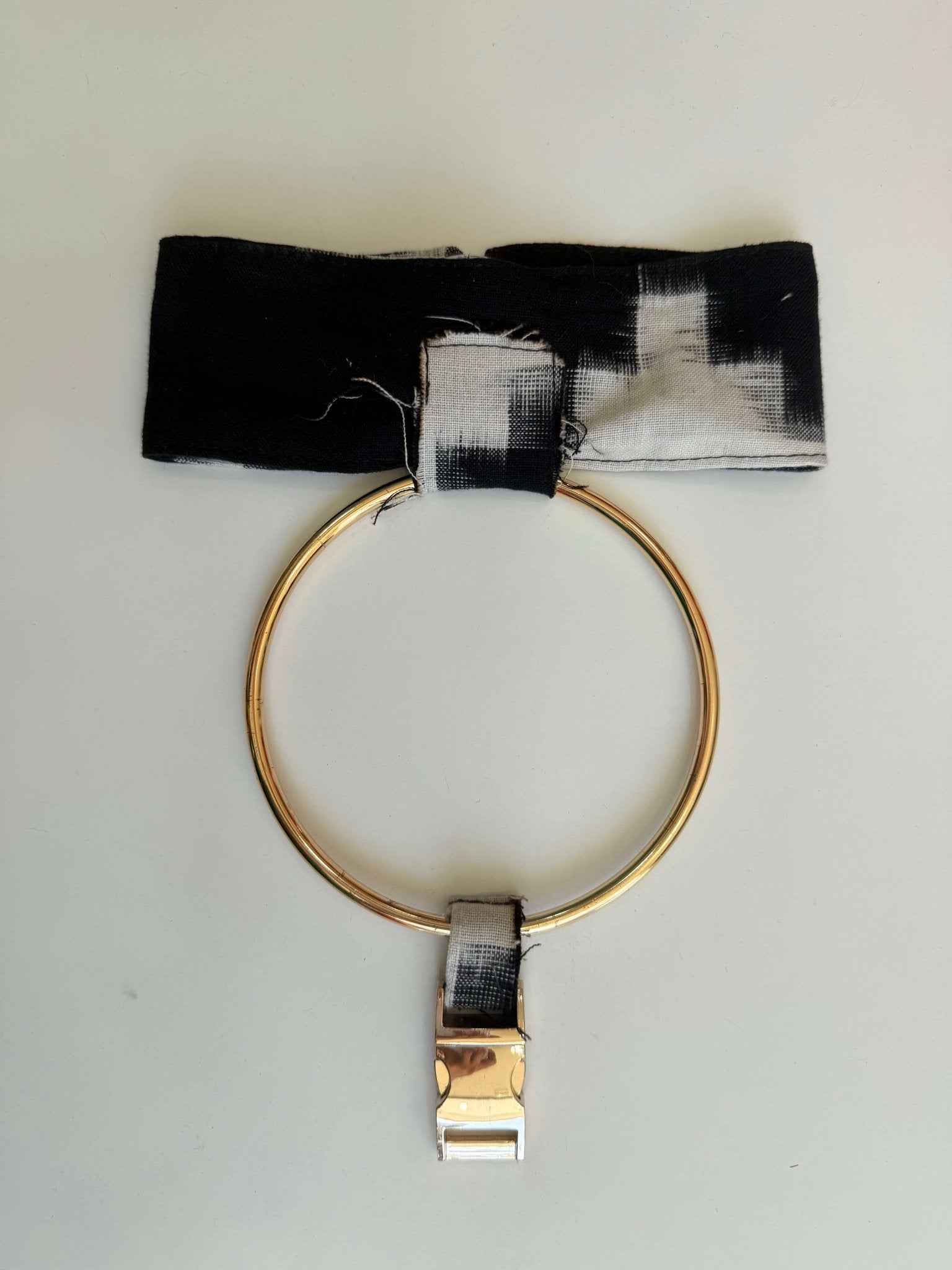 Halo & Lock Chocker Necklace in Ikat - MVATIS
