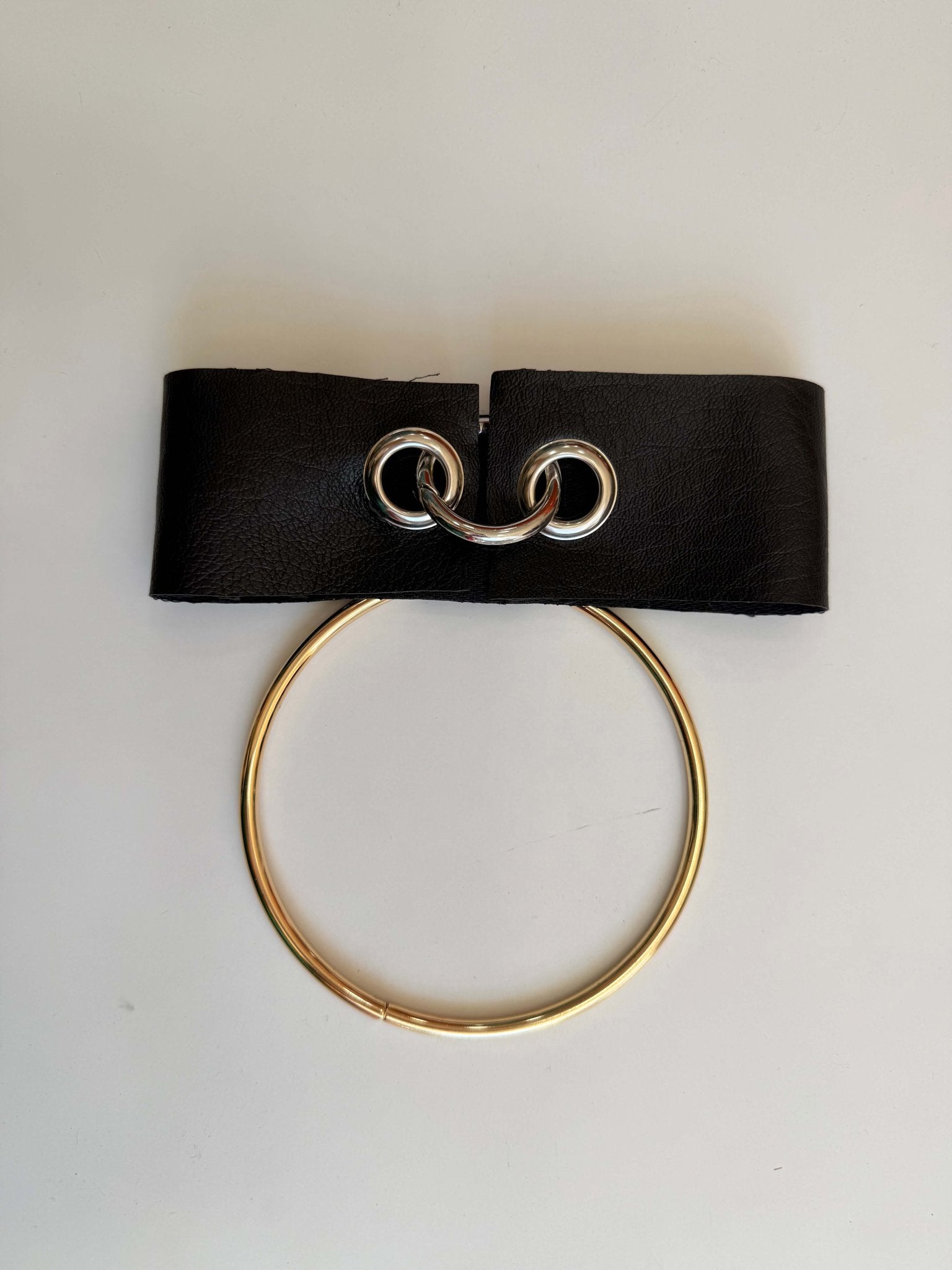 Halo Chocker Necklace in Brown Faux Leather - MVATIS